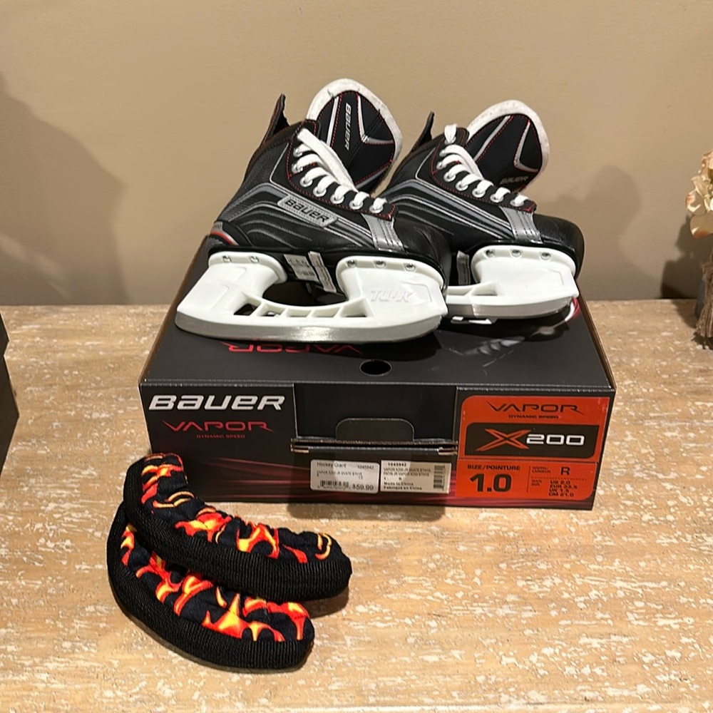 Boys Bauer ice skates